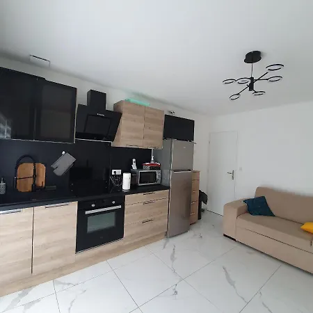 Evr!ca - 1 Place Parking Gratuit Le Perrier